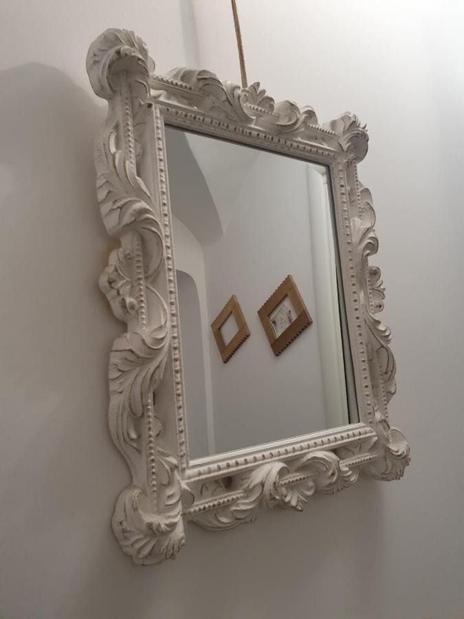 Vhome Exclusive Living Room คาตาเนีย ภายนอก รูปภาพ