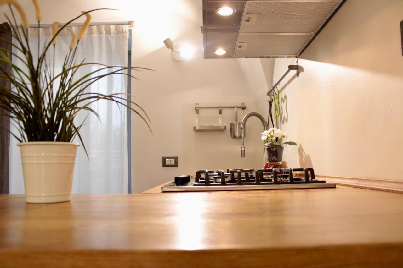Vhome Exclusive Living Room คาตาเนีย ภายนอก รูปภาพ